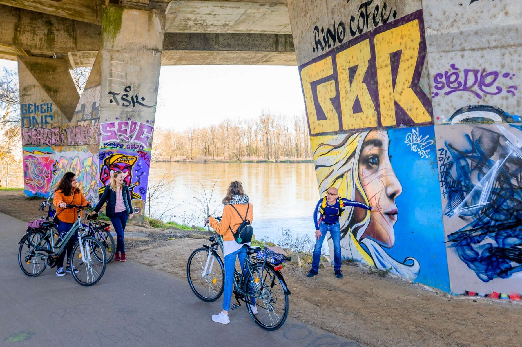 Visite guidée Street Art de Tours à vélo