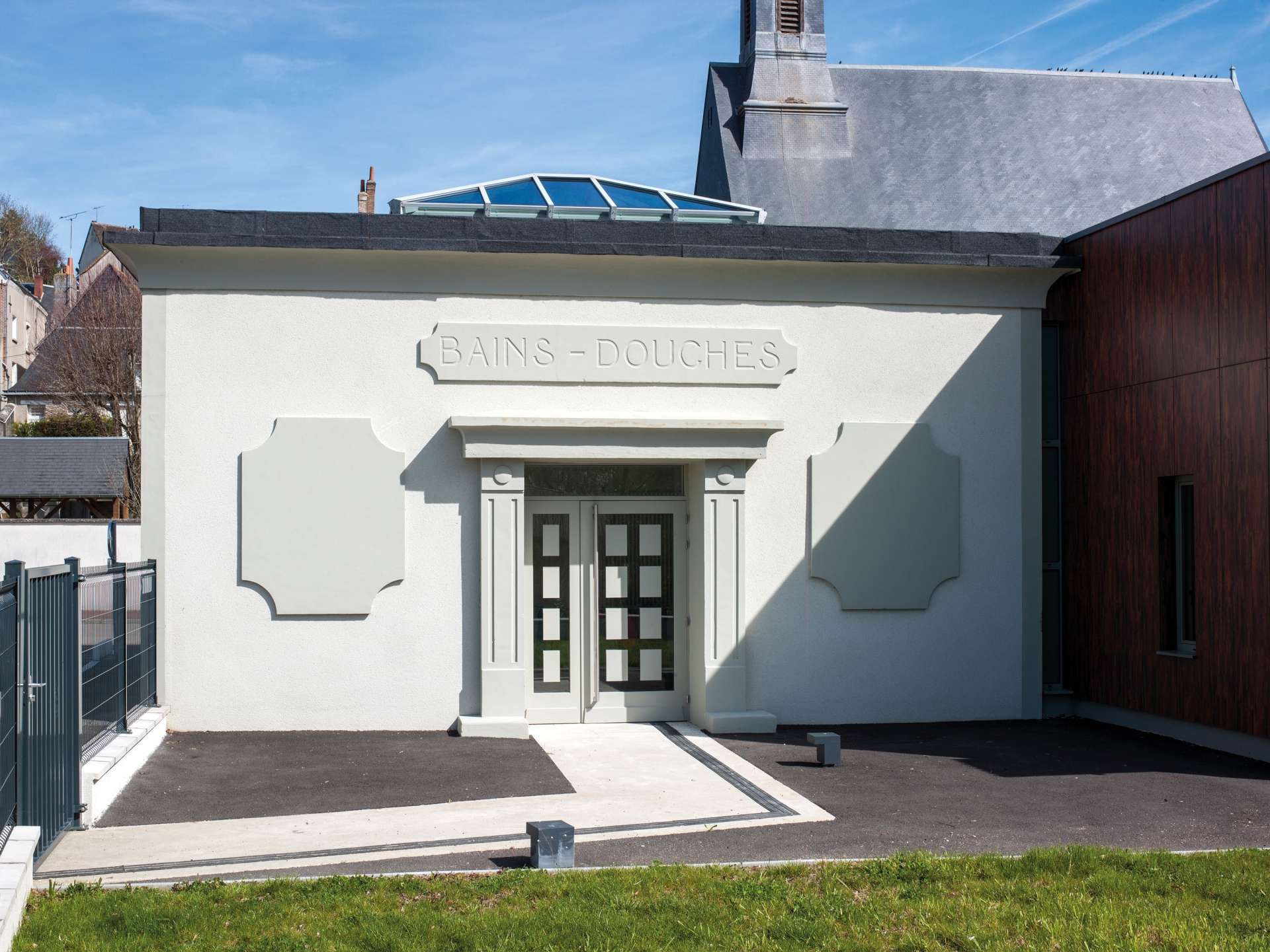 Ancien bains-douches de Château-Renault