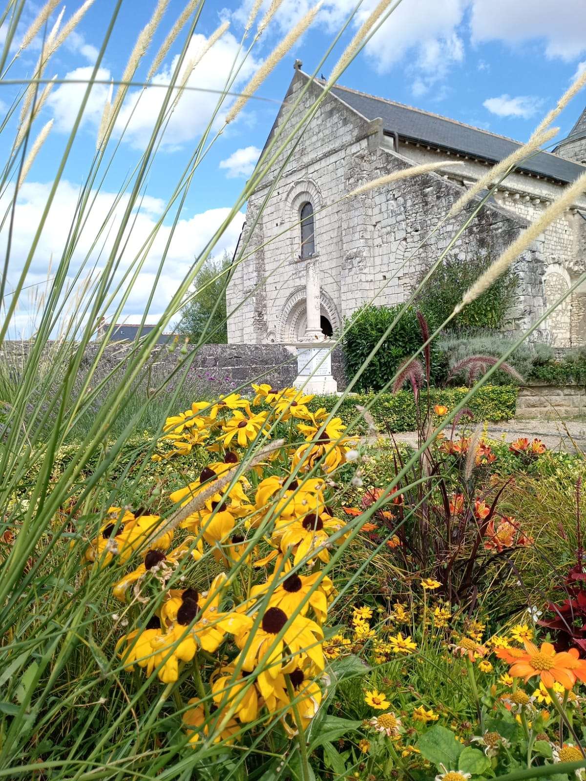 Eglise Romane Saint Nicolas de Tavant et ses fresques du XI et XII 